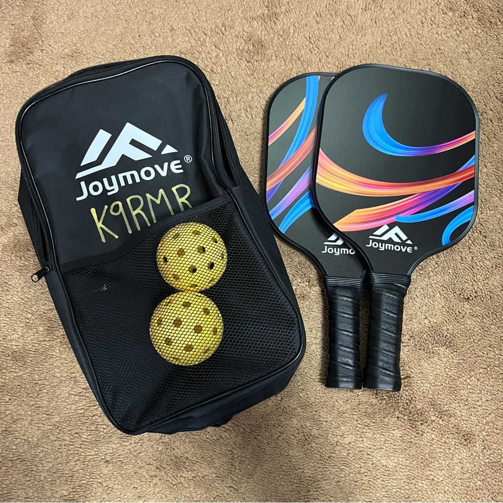 Joymove pickleball set.